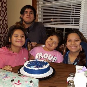 Meet your Posher, Felicia